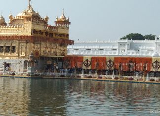 ਸ੍ਰੀ ਦਰਬਾਰ ਸਾਹਿਬ ਨਤਮਸਤਕ ਹੋਏ ਰਾਜ ਸਭਾ ਮੈਂਬਰ ਤਰੁਣ ਚੁੱਘ ਤੇ ਭਾਜਪਾ ਪ੍ਰਧਾਨ ਕੇਵਲ ਸਿੰਘ ਢਿੱਲੋਂ